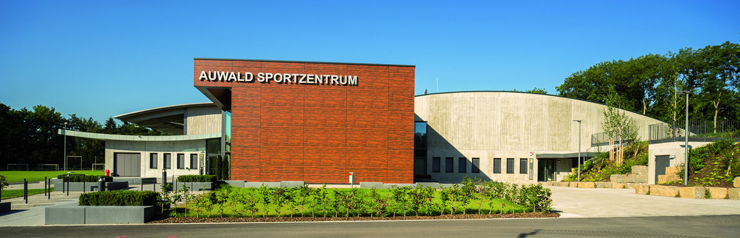 Das Auwald Sportzentrum in Gundremmingen befindet sich in unmittelbarer Nähe zum Birkenwald entlang der Donau.